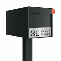 Briefkasten Standbriefkasten Square Schwarz RAL 9005 Mit Beschriftung